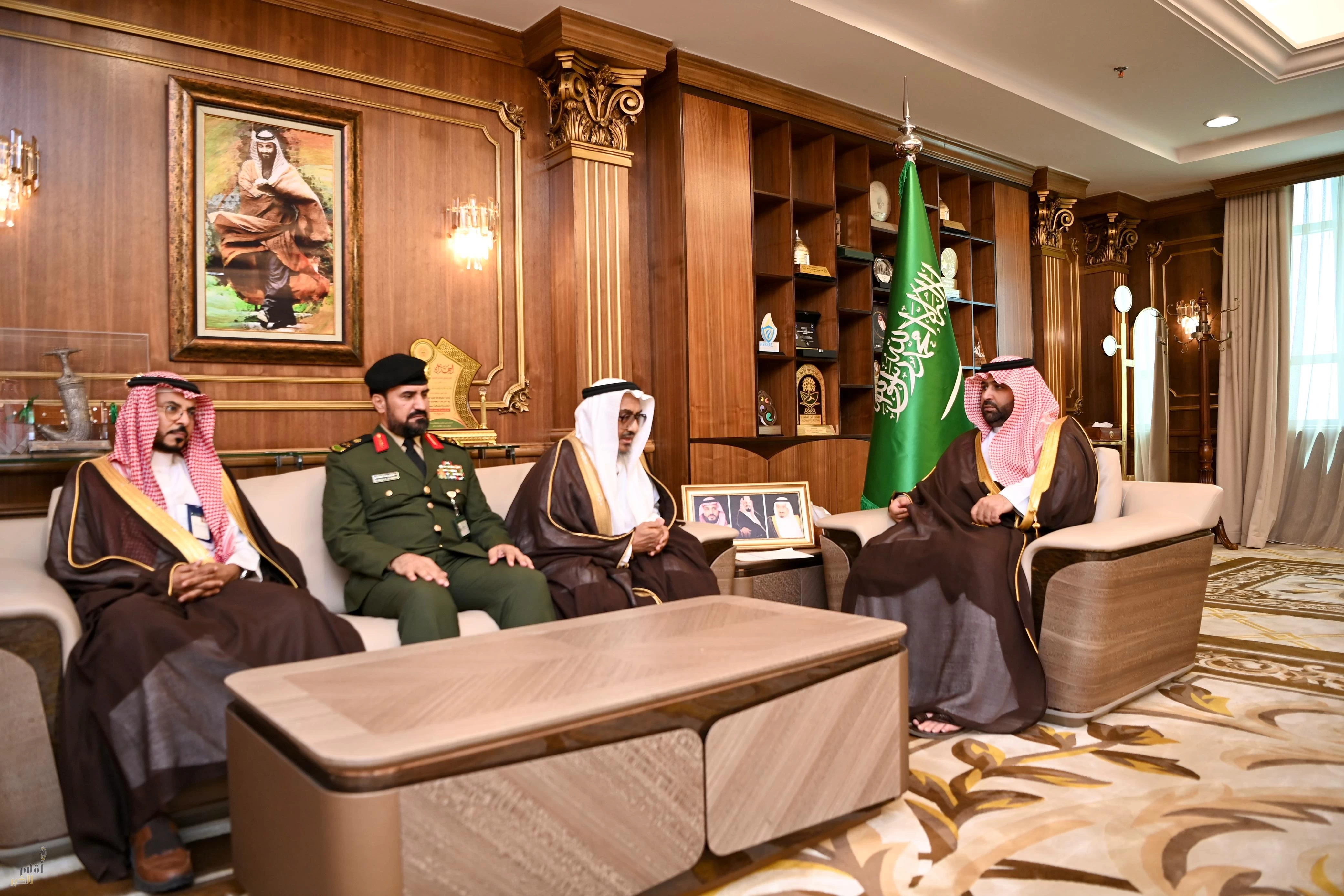 أمير منطقة جازان يستقبل رئيس وأعضاء مجلس إدارة "تراحم"