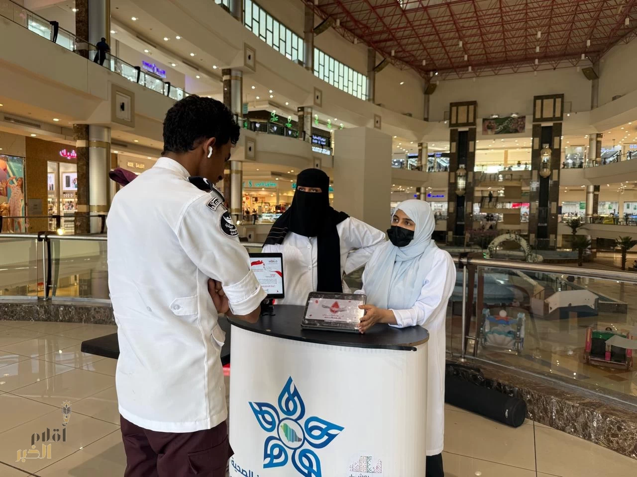 مستشفى الملك فهد بجدة يفعّل حملة توعوية شاملة عن التهاب الكبد الوبائي