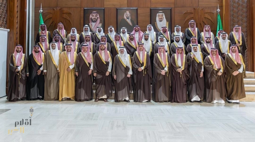 أمير الشرقية يستقبل منسوبي التعليم بالمنطقة ويحثهم على بداية جادة للعام الدراسي الجديد
