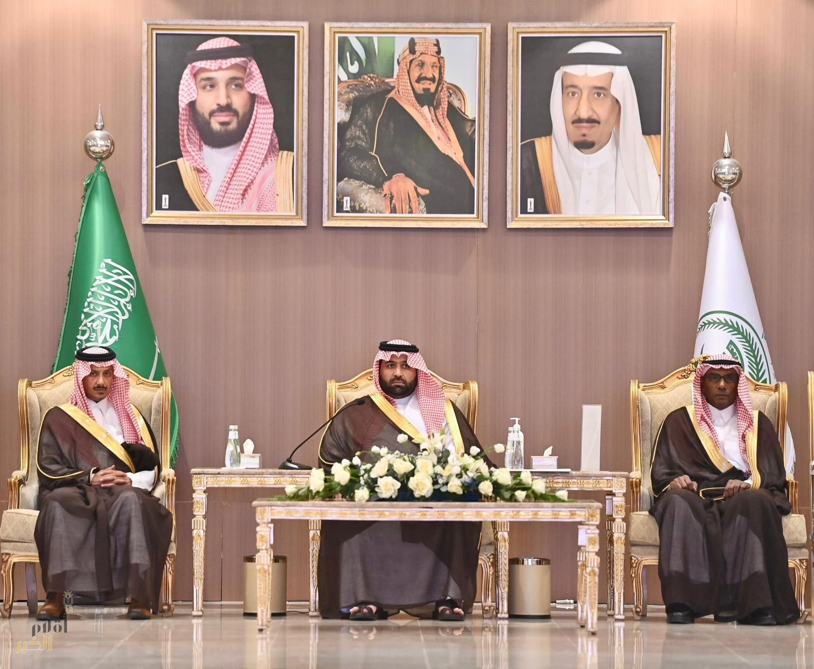 أمير منطقة جازان يرعى تنفيذ لقاء الحرفيين والحرفيات بمناسبة عام الحرف اليدوية