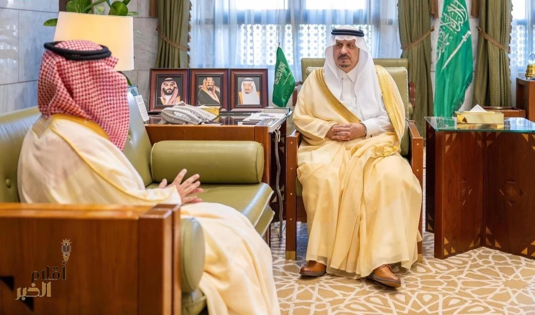 أمير منطقة الرياض يستقبل محافظ الخرج