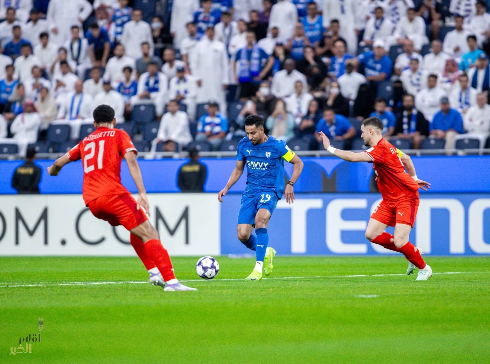 الهلال يقلب الطاولة على الدحيل بهدفي نونيز وهرنانديز 