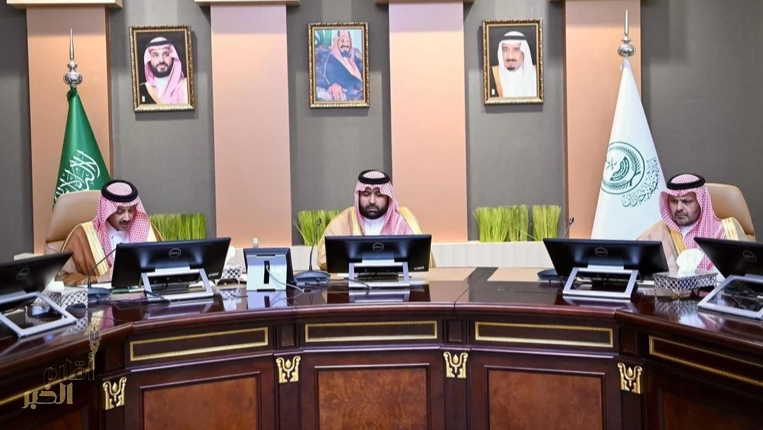 أمير جازان يرأس اجتماع اللجنة الإشرافية العليا للاحتفاء باليوم الوطني الـ95 بالمنطقة