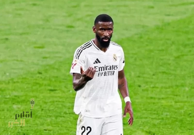 سباق روشن يشتعل لخطف صخرة دفاع ريال مدريد