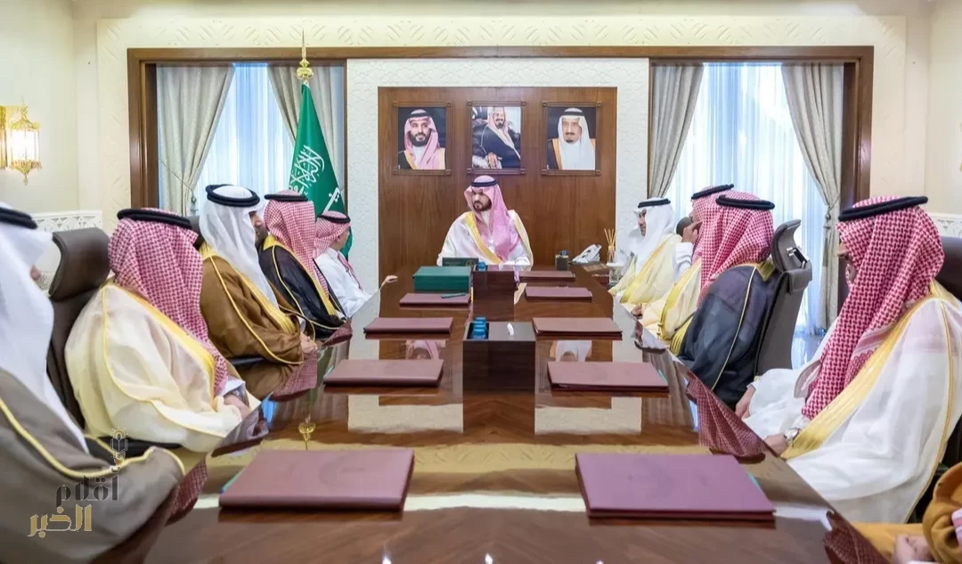 نائب أمير المنطقة الشرقية يستقبل رئيس مجلس إدارة جمعية "طويق" لصناعة الكوادر البشرية