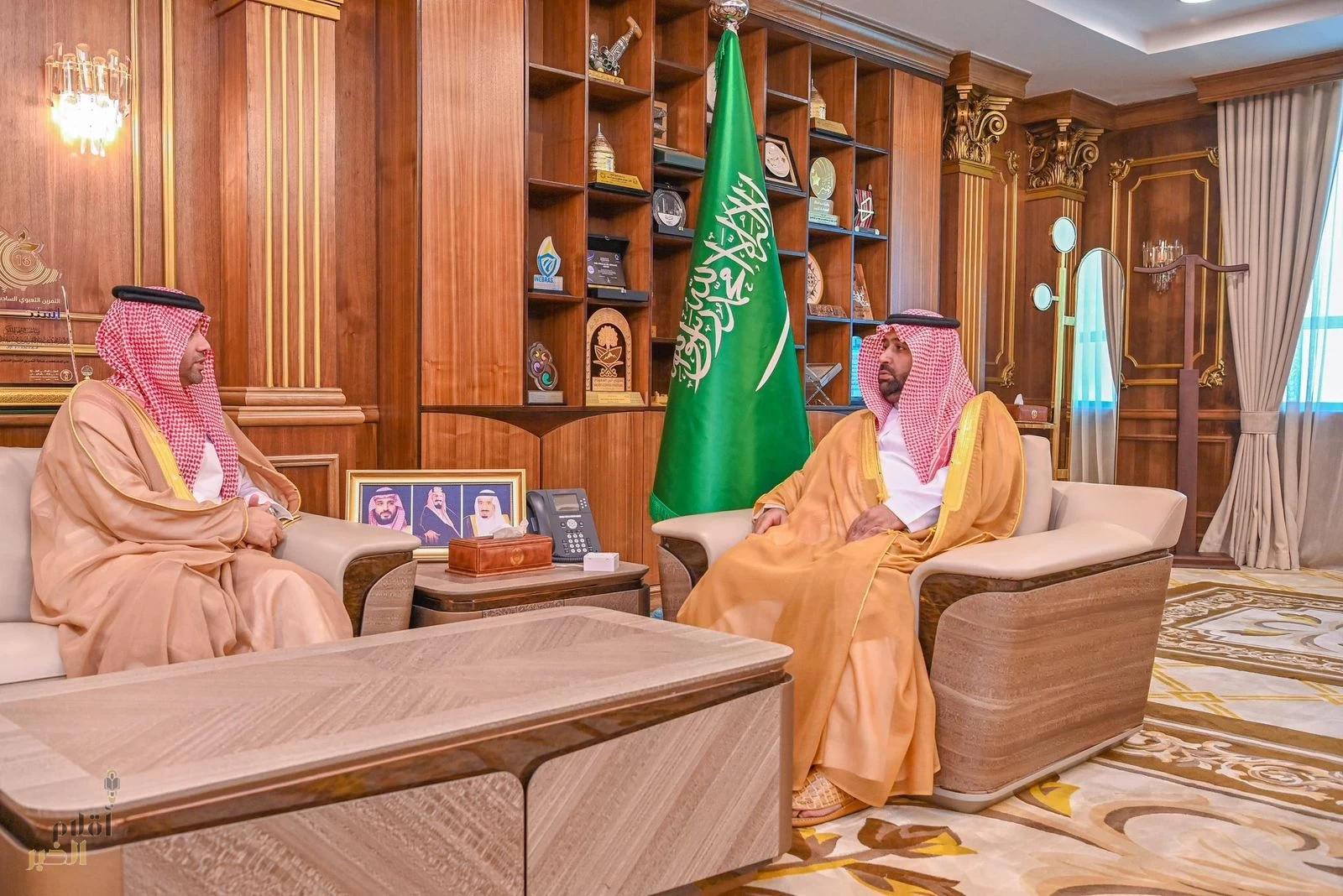 الأمير محمد بن عبدالعزيز يستقبل الرئيس التنفيذي لتجمع جازان الصحي