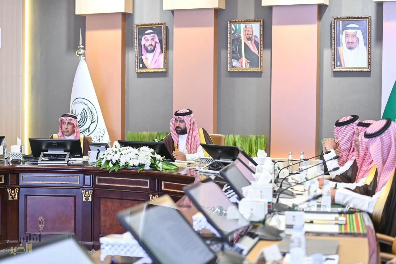 أمير جازان يرأس الاجتماع الـ14 للجنة الإشرافية للمكتب الإستراتيجي لتطوير المنطقة