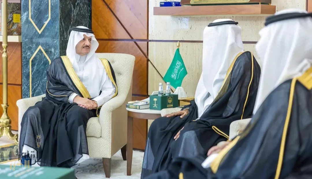 أمير المنطقة الشرقية يستقبل رئيس مجلس إدارة جمعية تعظيم للعناية بالقرآن الكريم
