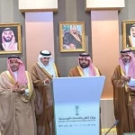 أمير جازان يترأس اجتماع "منظومة النقل والخدمات اللوجستية" ويدشّن عددًا من مشروعات الطرق بما يزيد على 100 مليون ريال