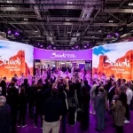 الهيئة السعودية للسياحة تفتتح جناح أرض السعودية خلال مشاركتها في معرض سوق السفر العالمي WTM