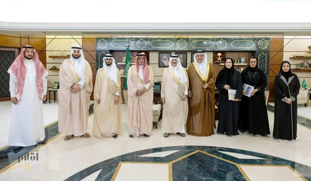 أمير المنطقة الشرقية يستقبل رئيس وأعضاء مجلس إدارة جمعية علوم العمران