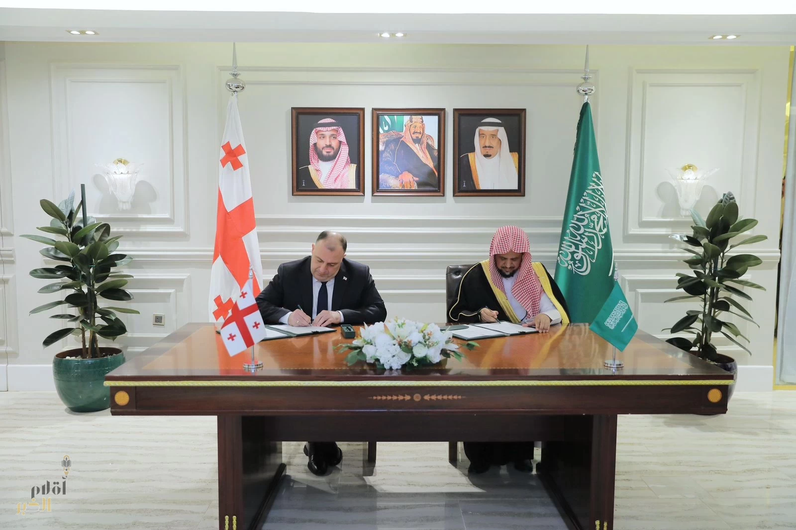 النائب العام يستقبل نظيره الجورجي لبحث تعزيز التعاون القضائي والقانوني بين البلدين