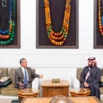 سمو ولي العهد يستقبل وزير خارجية جمهورية الصين الشعبية
