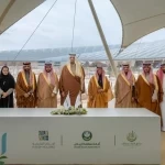 أمين الرياض يرعى توقيع اتفاقيتين بين أمانة الرياض وشركة الرياض القابضة لتشغيل حدائق الملك عبدالله (كاقا)