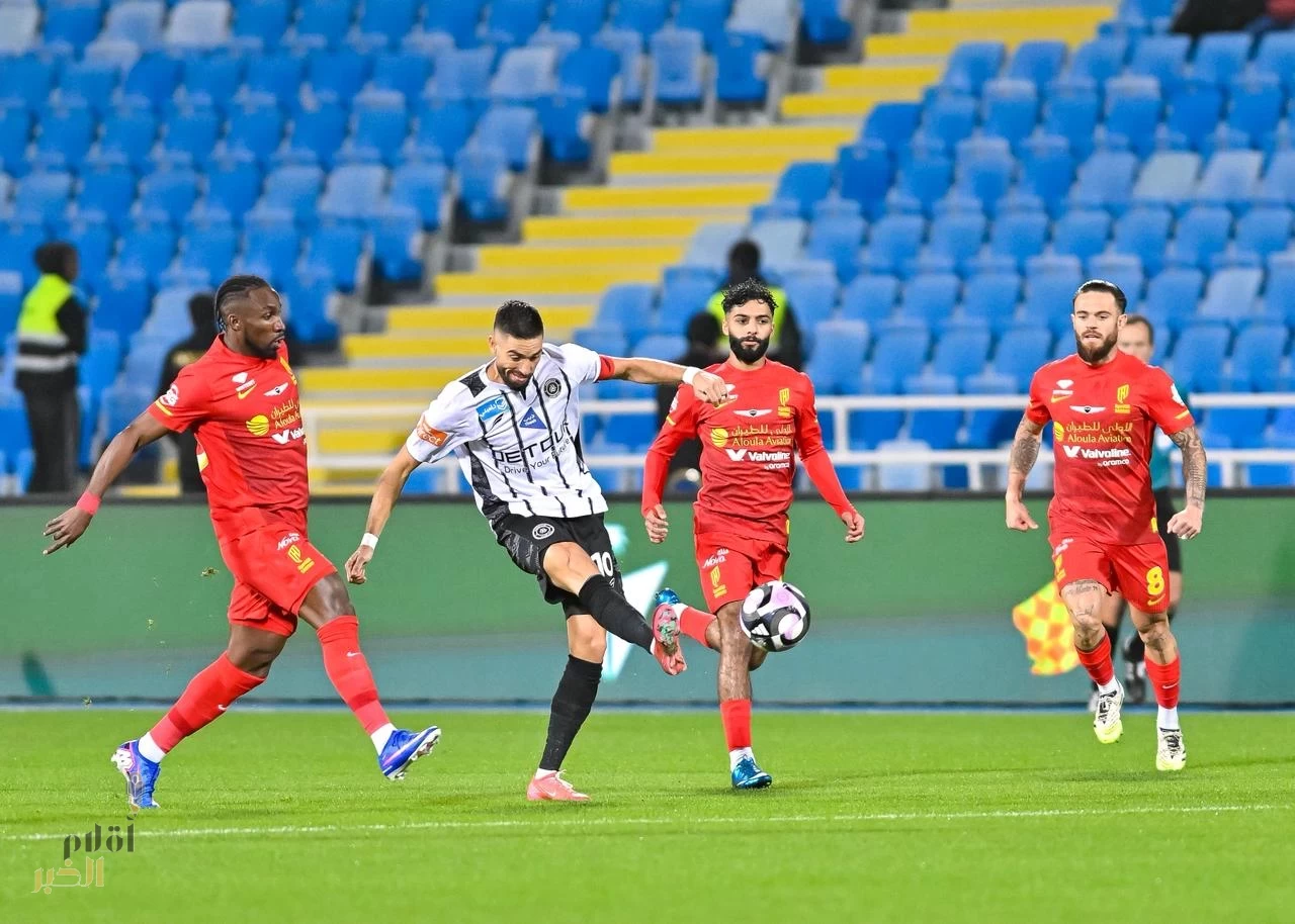 ثلاثية القادسية تُدخل الشباب دائرة الخطر وتقرّبه من مناطق الهبوط