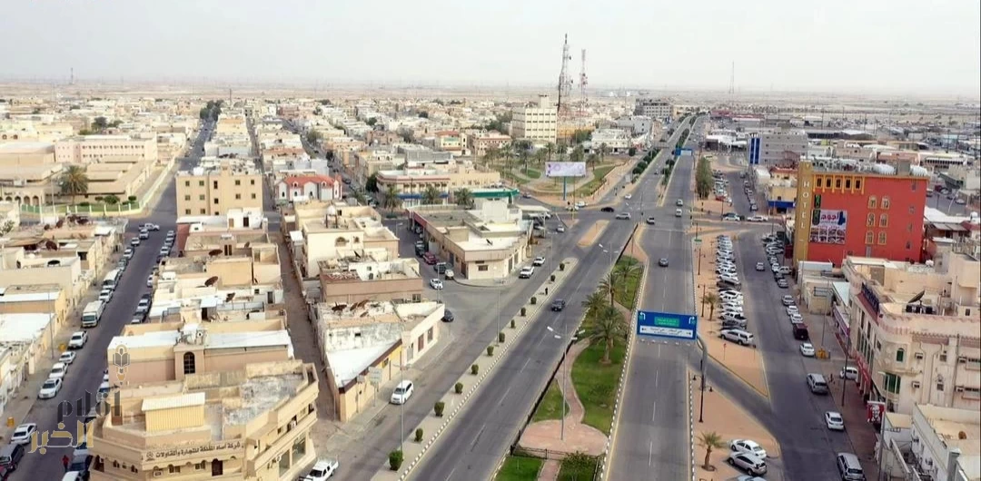 أمانة الشرقية توقّع (52) عقدًا استثماريًا بمحافظ بقيق خلال العام 2025