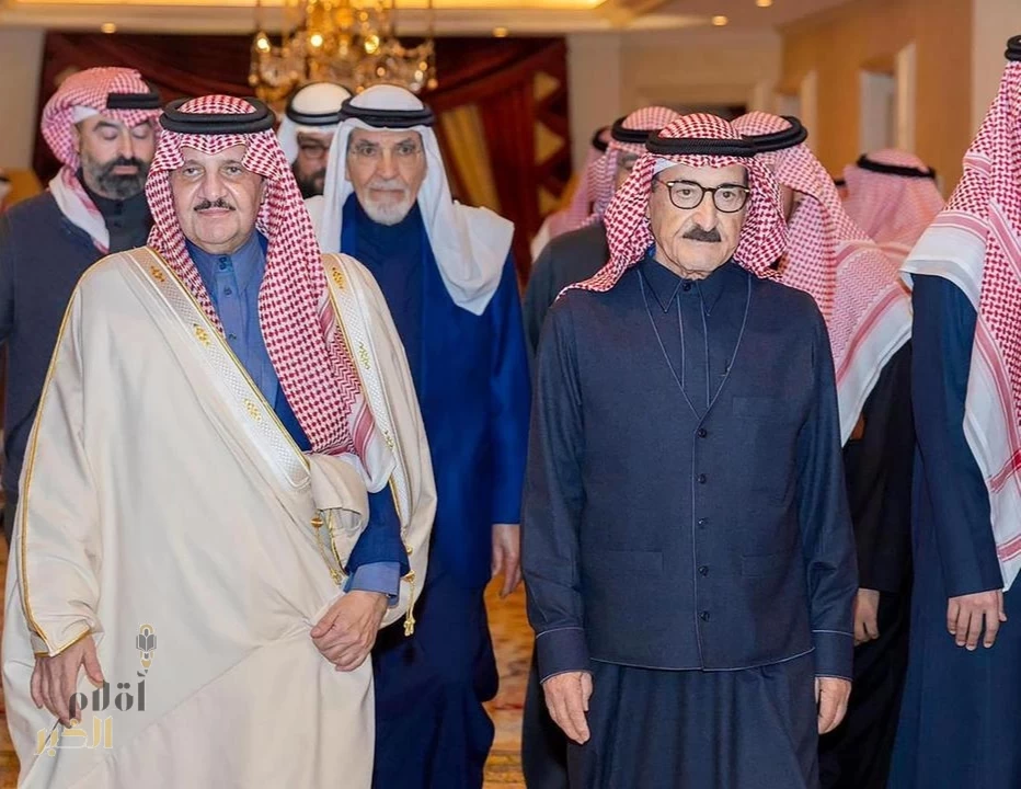 أمير المنطقة الشرقية يعزي أسرة التركي