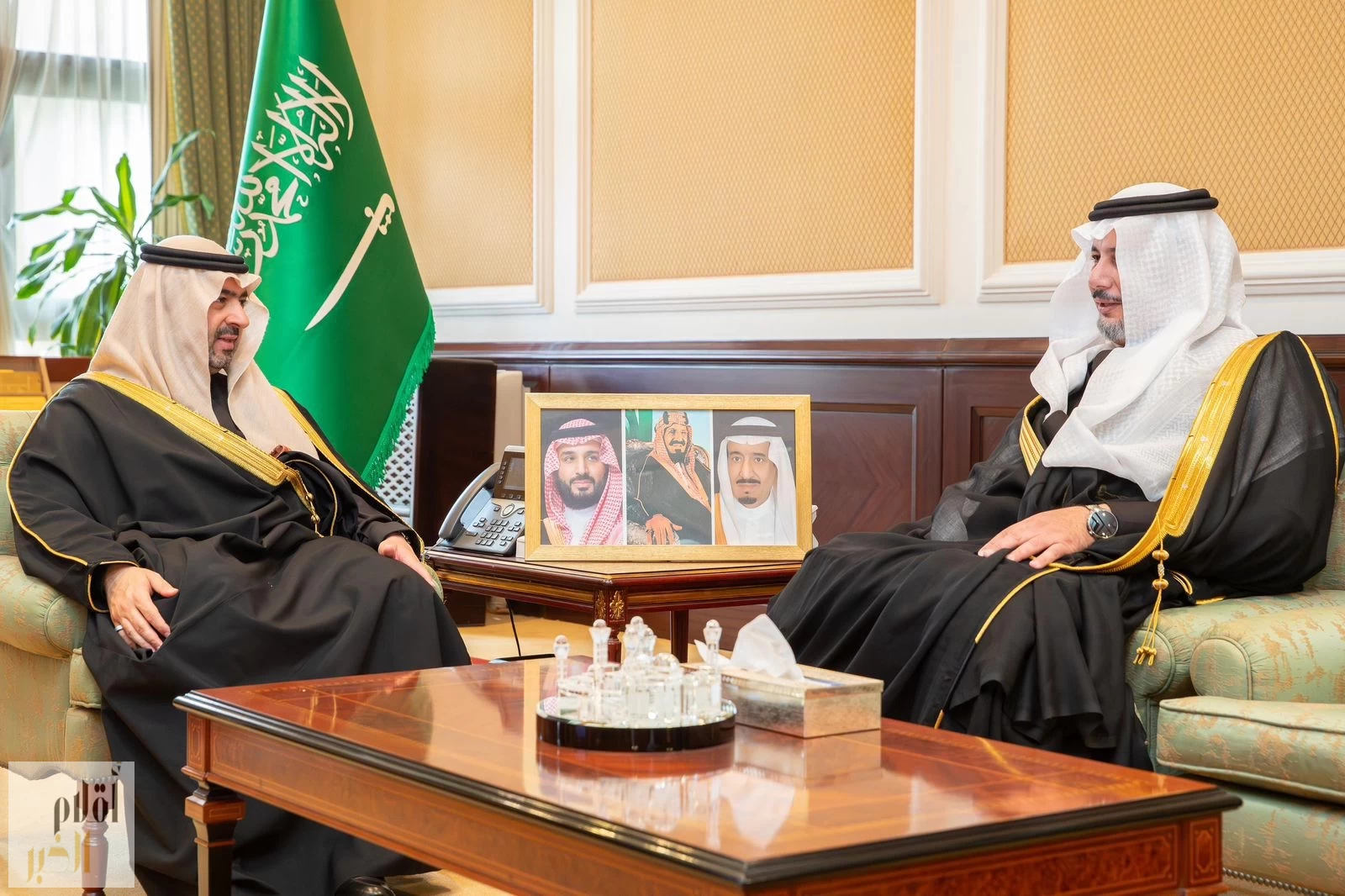 نائب أمير تبوك يستقبل ممثل فرع المركز الوطني لتنمية الغطاء النباتي ومكافحة التصحر بالمنطقة