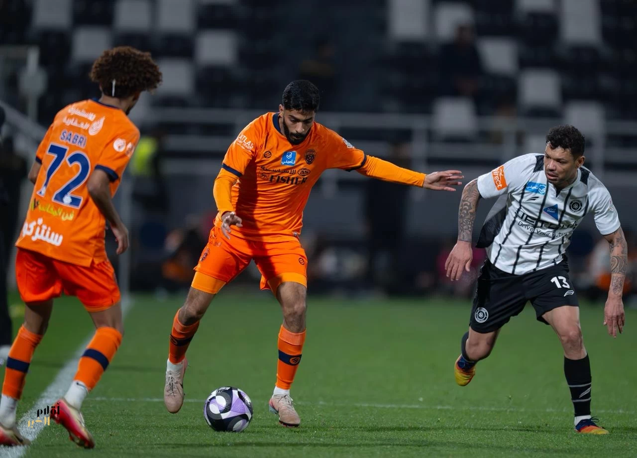 الشباب يحسم مواجهة الفيحاء ويواصل التقدم في سلم الترتيب