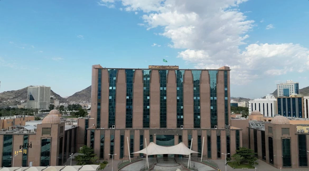 جراحة الـ5 ساعات تعيد الابتسامة لمريضة بمستشفى الملك فيصل بمكة