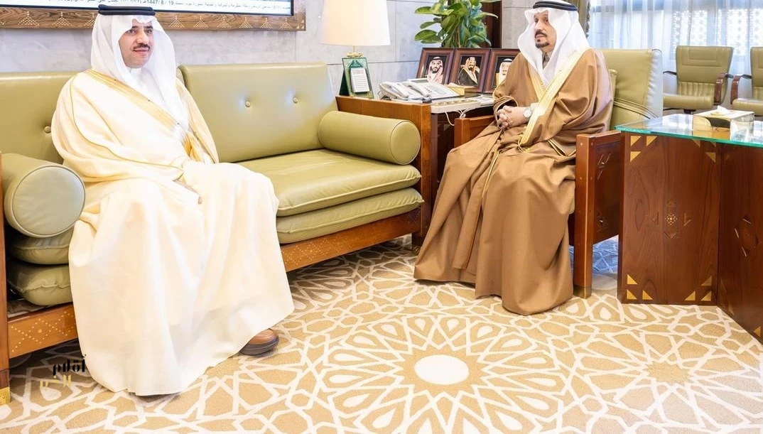 أمير منطقة الرياض يستقبل مُحافظ الغاط