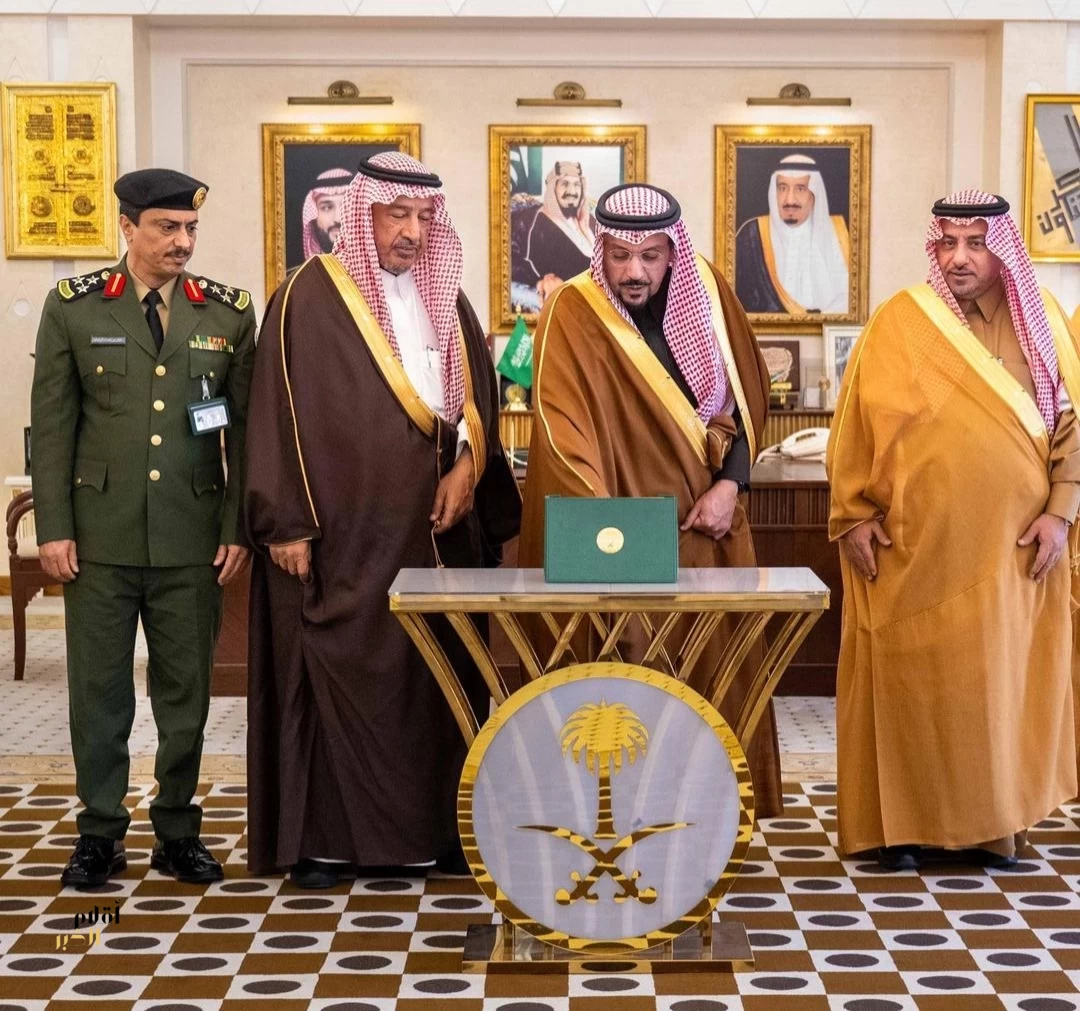 أمير القصيم يدشّن حملة "الصندوق الأبيض" ويطّلع على جهود لجنة "تراحم" بالمنطقة