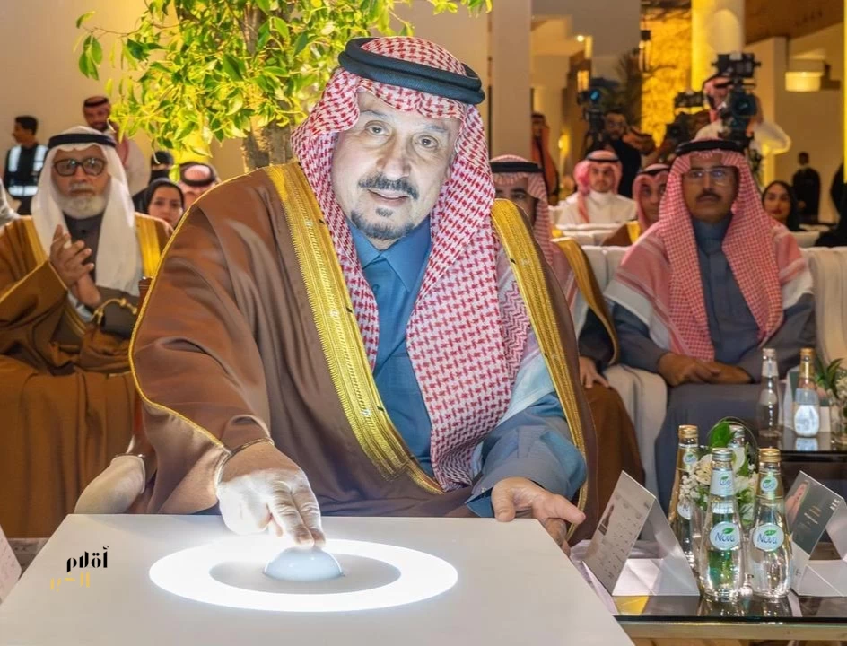 أمير منطقة الرياض يدشّن مقرّ حملة جود الإسكان "الجود منا وفينا"