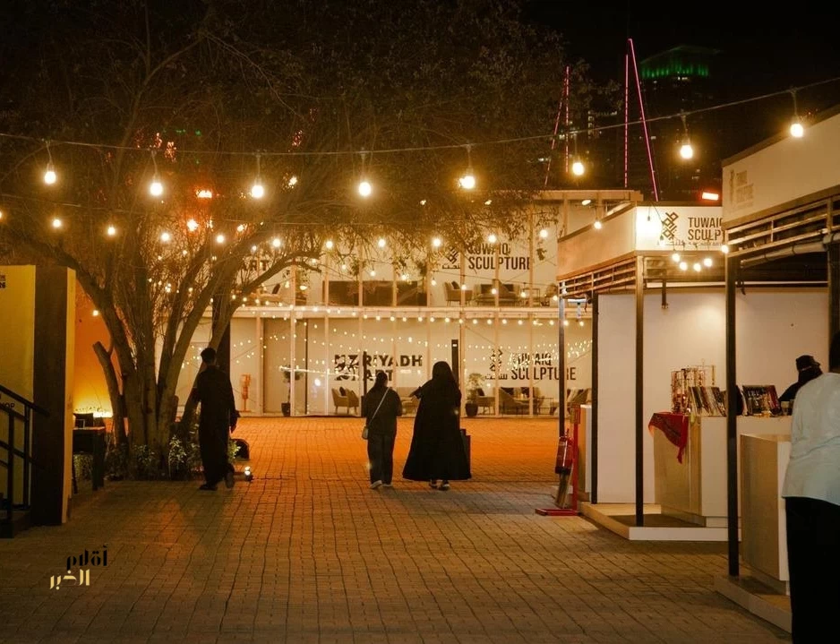 في ليالي رمضان.. فوانيس معرض طويق للنحت تضيء الرياض