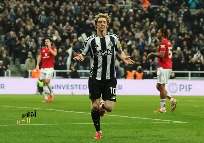 نيوكاسل يقهر يونايتد بعشرة لاعبين ويوقف زحف كاريك