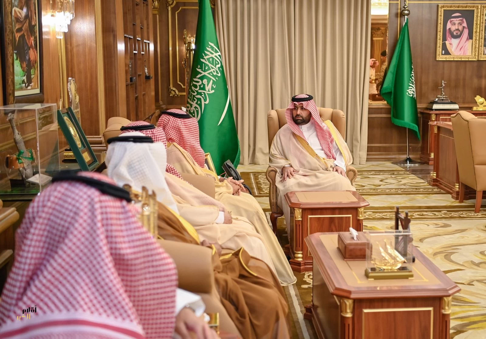 أمير منطقة جازان يطّلع على إحدى المبادرات لتعزيز الخدمات الصحية بالمنطقة