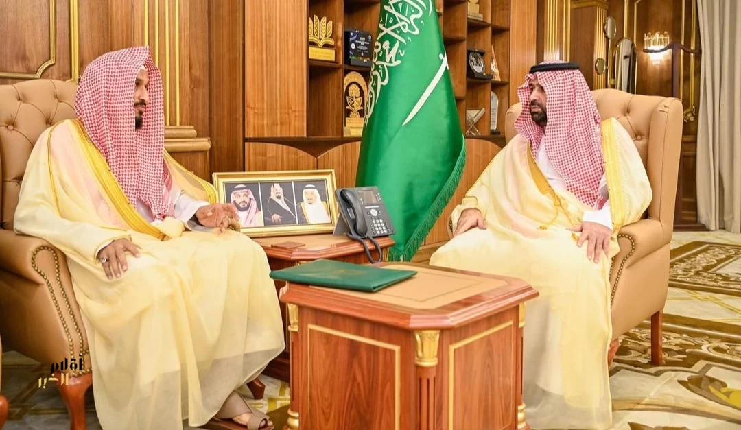 أمير جازان يستقبل مدير فرع وزارة الشؤون الإسلامية بالمنطقة