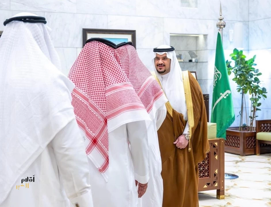 نائب أمير منطقة الرياض يستقبل وكيل الإمارة ومنسوبيها المهنئين بعيد الفطر