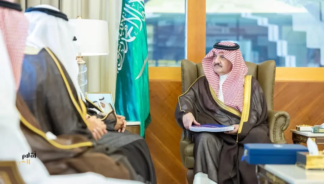 أمير المنطقة الشرقية يستقبل رئيس الهيئة الملكية للجبيل وينبع ويطّلع على أبرز إنجازات الهيئة ومشاريعها التطويرية