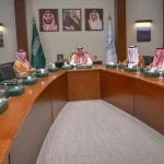 أمير حائل يرأس اجتماعًا مع رئيس جامعة حائل لمناقشة خطتها الإستراتيجية وتعزيز مخرجاتها التعليمية