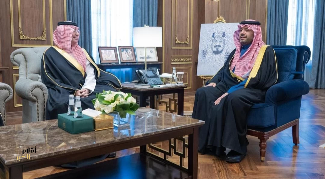 أمير منطقة الحدود الشمالية يستقبل نائب وزير الإعلام ويشهد توقيع مذكرات تعاون