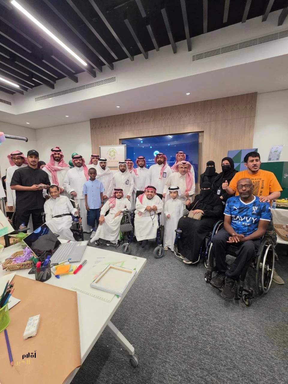 “أبناء الوطن التطوعي” يختتم مبادرة اليوم العالمي للفن بإقبال مجتمعي وتفاعل لافت في “مدينتي المعذر”