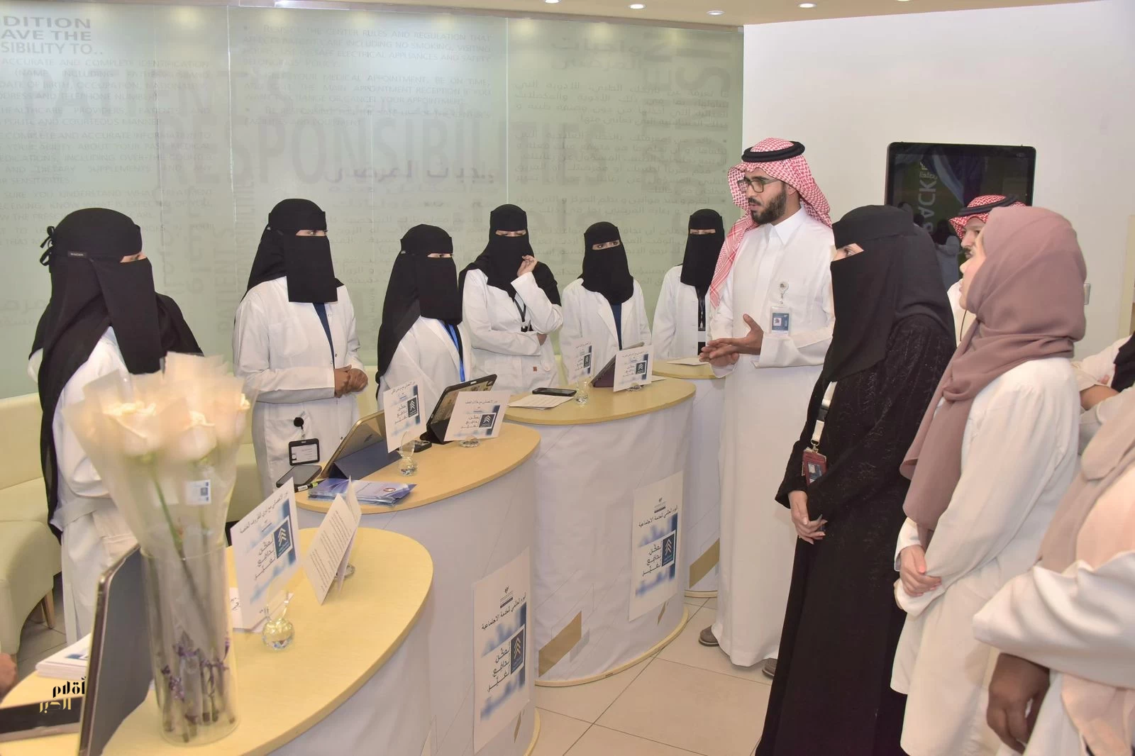 اليوم العالمي للخدمة الاجتماعية.. دور محوري في تكامل الرعاية الصحية وتحسين جودة الحياة