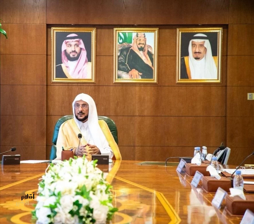 وزير الشؤون الإسلامية يرأس اجتماع اللجنة العليا لأعمال الحج ويطّلع على خطط الوزارة التشغيلية وخدماتها لضيوف الرحمن