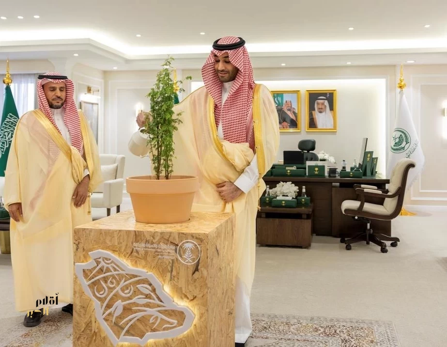 نائب أمير الجوف يدشّن فعاليات "أسبوع البيئة 2026" بالمنطقة
