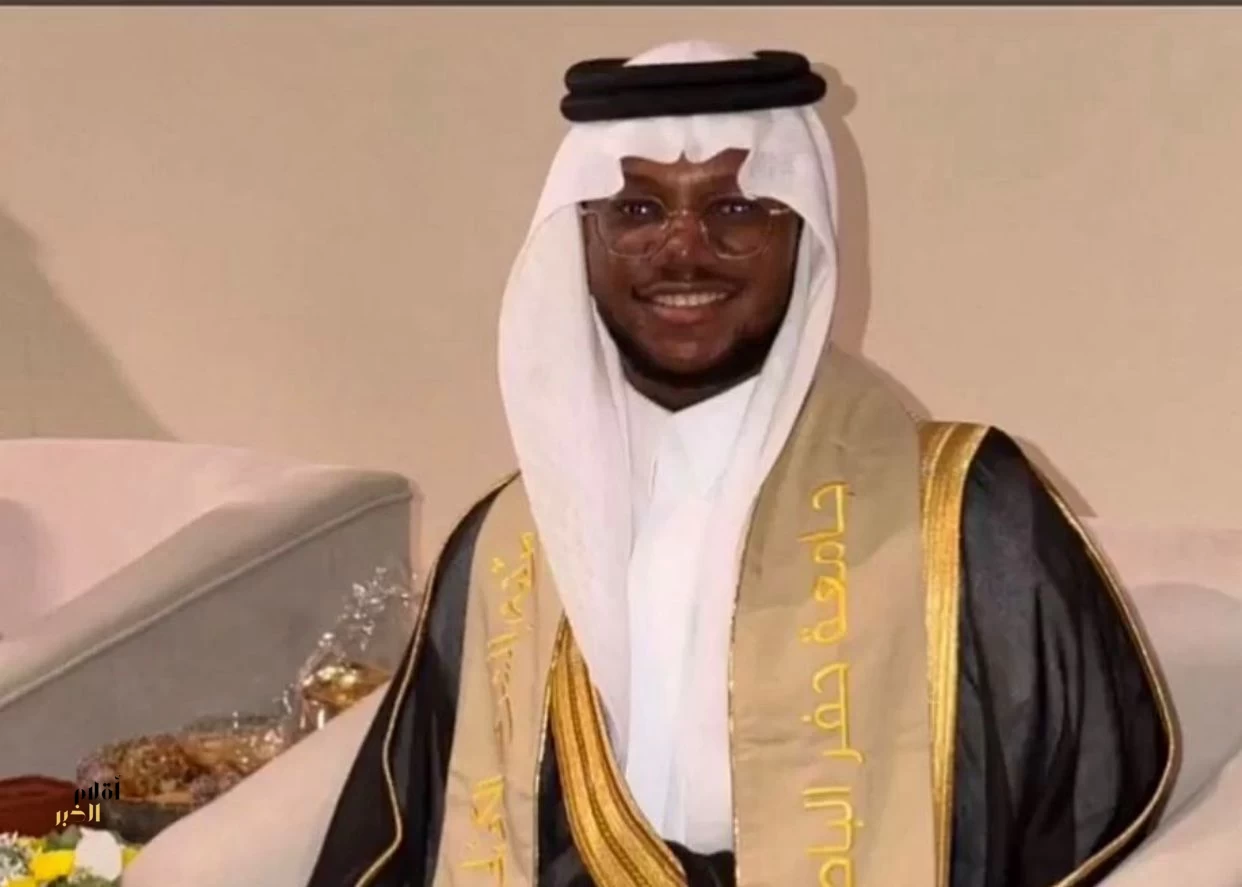 بمرتبة الشرف الأولى.. عزام بن معزي العنزي يسطّر تميزًا لافتًا في القانون بجامعة حفر الباطن