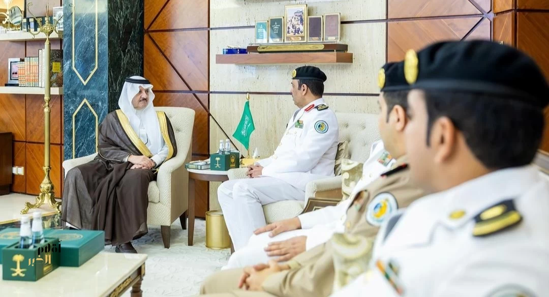 أمير الشرقية يستقبل قائد حرس الحدود بالمنطقة