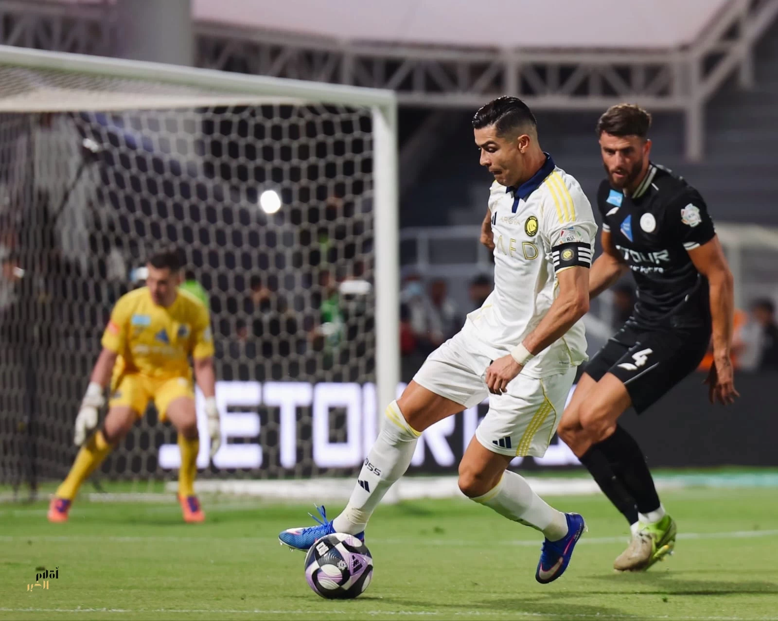 النصر يكسب الشباب ويدخل ديربي الهلال بأفضلية الصدارة