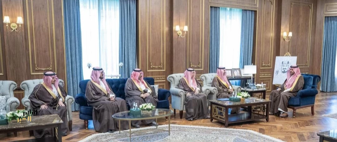 الأمير فيصل بن خالد بن سلطان يهنئ المعهد السعودي التقني للتعدين بعرعر بمناسبة حصوله على الاعتماد المؤسسي الكامل