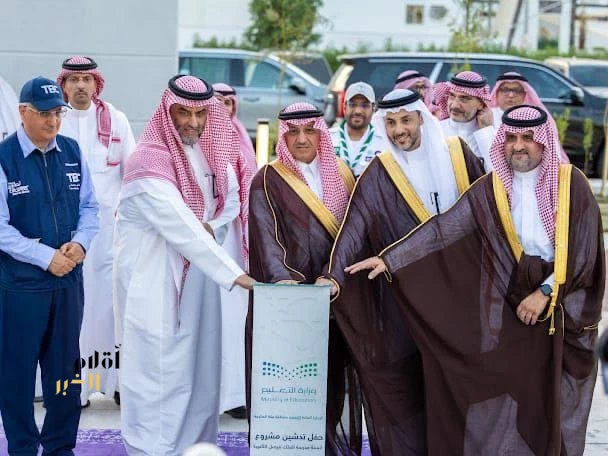 معالي وزير التعليم يدشن مبادرة أنسنة المدارس بتعليم مكة المكرمة 