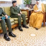 أمير الرياض يستقبل مدير السجون بالمنطقة