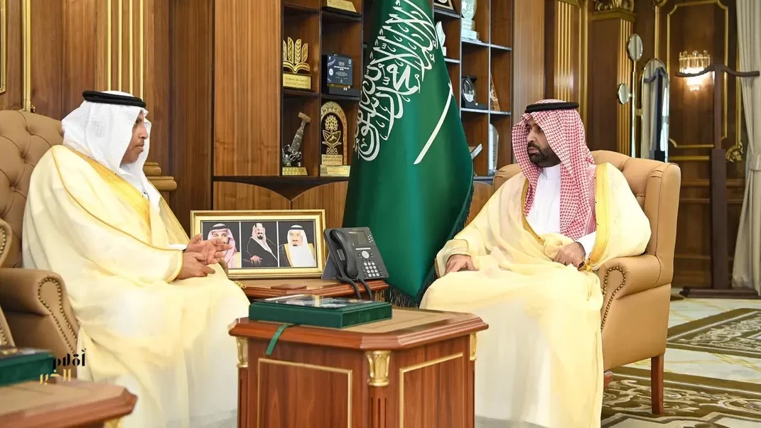 أمير جازان يطّلع على أعمال أمانة المنطقة المنفذة مؤخرًا
