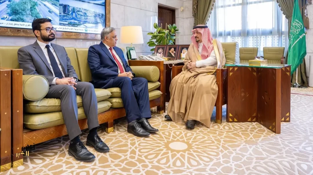 أمير منطقة الرياض يودع سفير الهند بمناسبة انتهاء فترة عمله