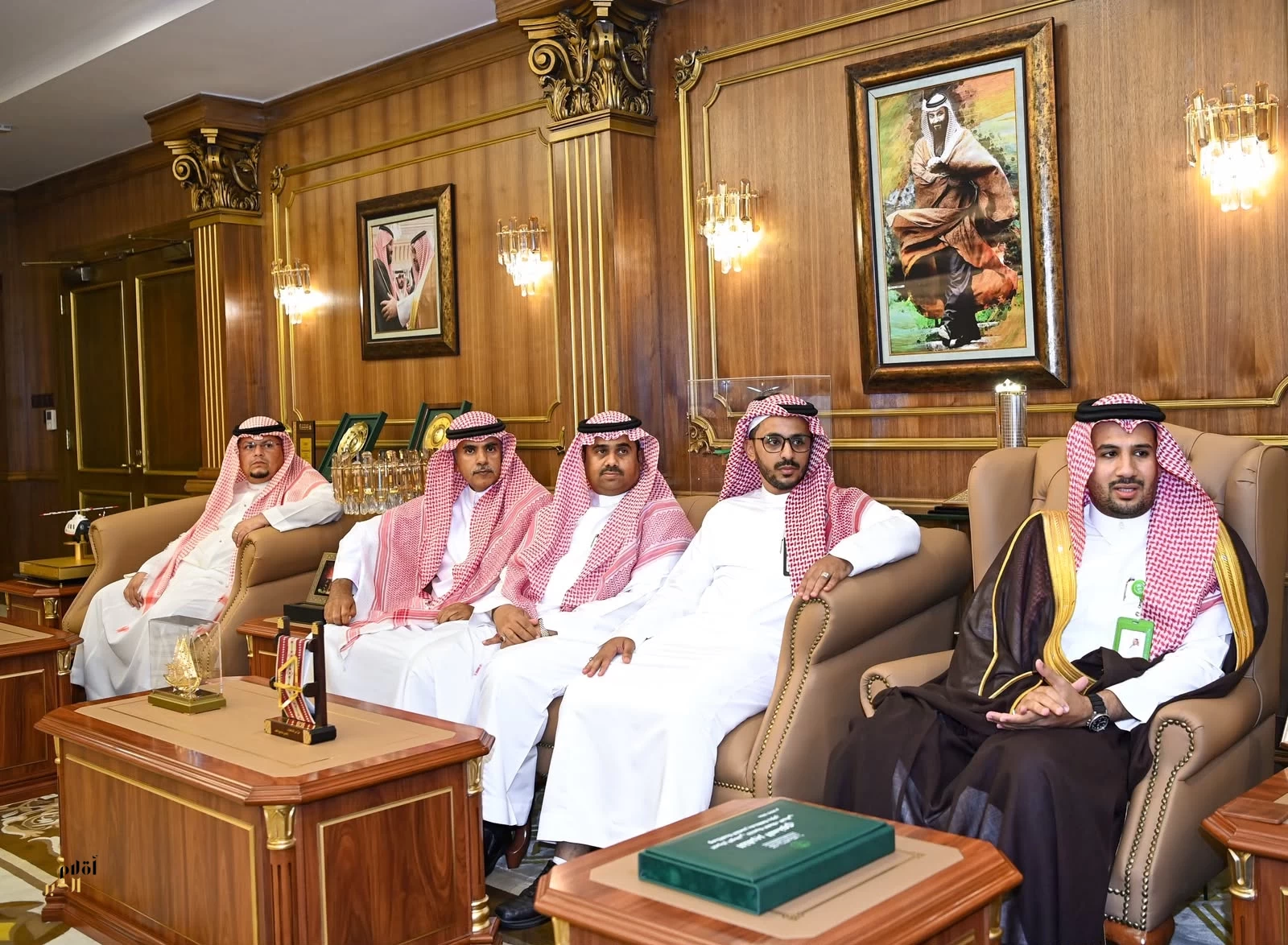 أمير جازان يستقبل مدير فرع المركز الوطني لتنمية الغطاء النباتي ومكافحة التصحر