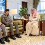 أمير منطقة الرياض يستقبل مدير شرطة الرياض ومساعديه