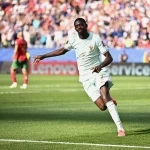 فرنسا تعبر المغرب بثنائية وتواصل زحفها نحو لقب مونديال 2026